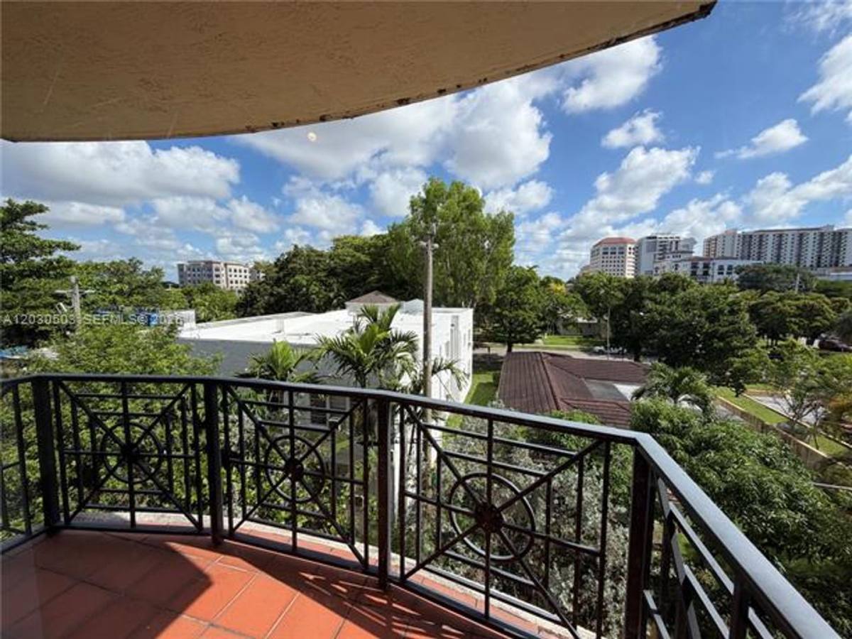 Apartment for rent at 101 Sidonia Ave, Miami, FL 33134