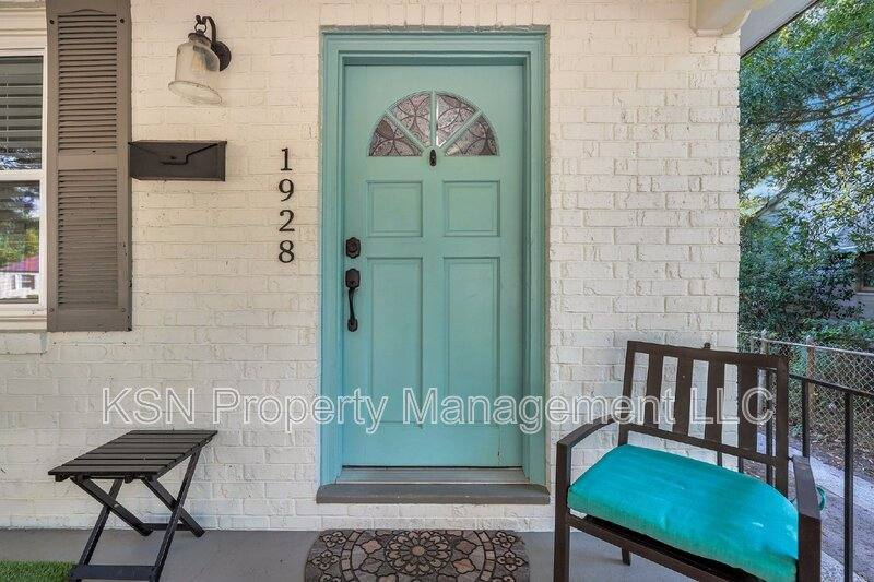 House for rent at 1928 Hawthorne St, Savannah, GA 31404