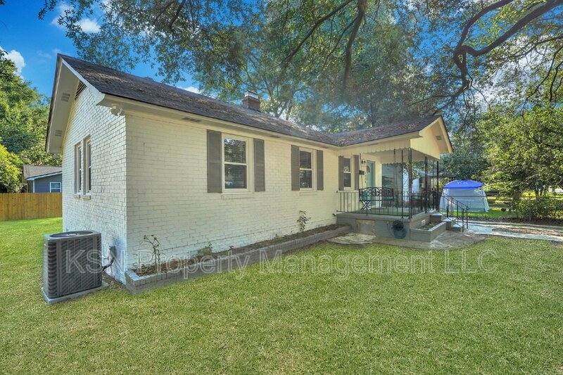 House for rent at 1928 Hawthorne St, Savannah, GA 31404