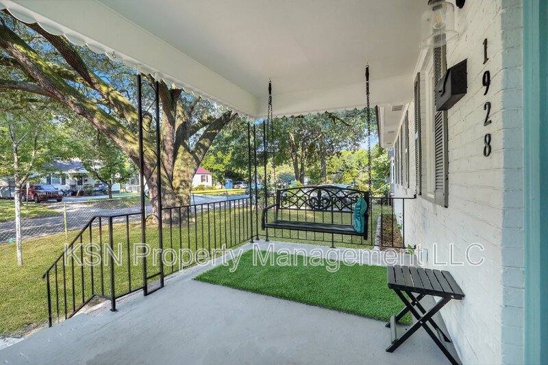 House for rent at 1928 Hawthorne St, Savannah, GA 31404