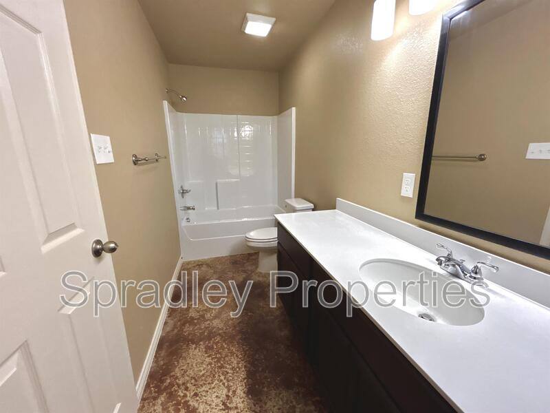 Apartment for rent at 1008B Llano Court, Belton, TX 76513