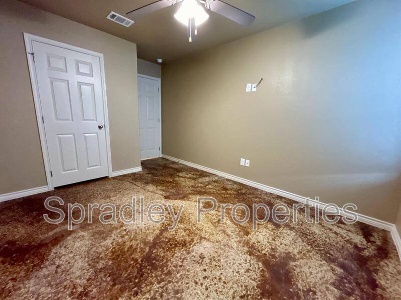 Apartment for rent at 1008B Llano Court, Belton, TX 76513