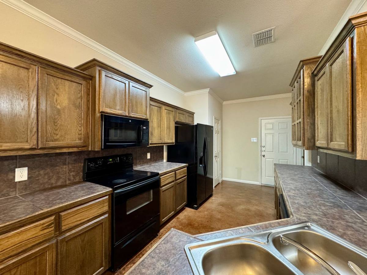 House for rent at 304 A Chapel Trail Circle, Woodway, TX 76712