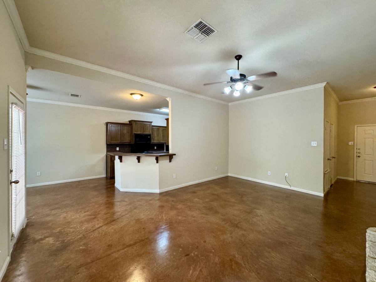 House for rent at 304 A Chapel Trail Circle, Woodway, TX 76712