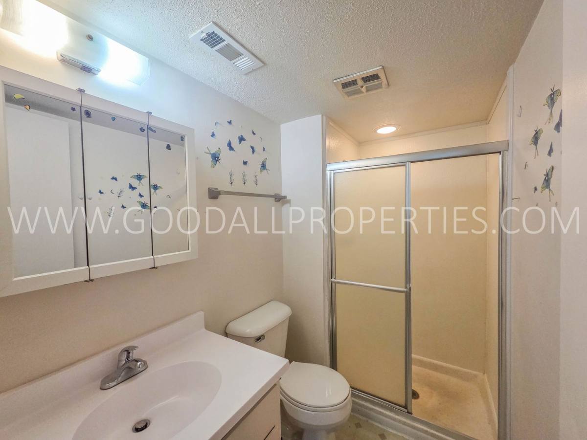Apartment for rent at 9523 University Ave, Clive, IA 50325