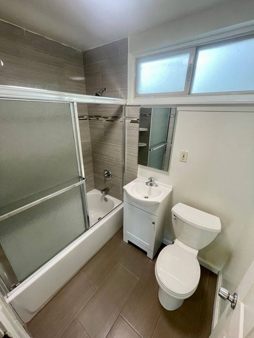 Apartment for rent at 4041 Lincoln Way 1107R, San Francisco, CA 94122