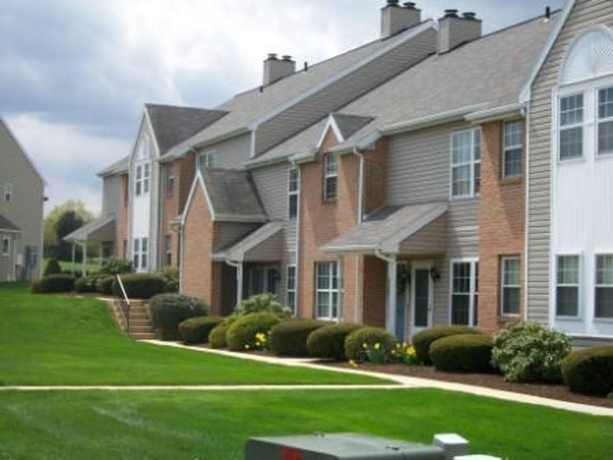 Apartment for rent at 804 Christopher Dr, Reading, PA 19610