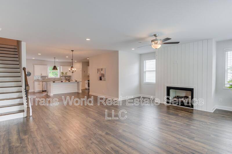 Townhouse for rent at 1290 Ainsworth Alley #1, Buford, GA 30518