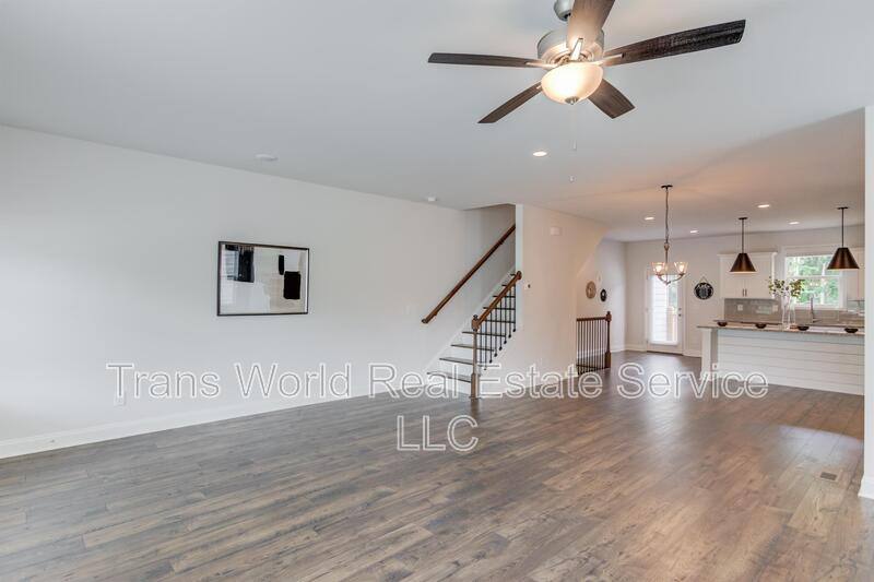 Townhouse for rent at 1290 Ainsworth Alley #1, Buford, GA 30518