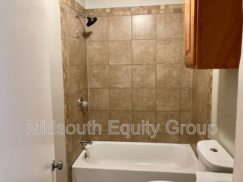 House for rent at 54 Monroe Ave, Jackson, TN 38301