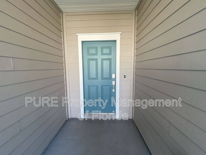 Townhouse for rent at 3484 SE 37th Court, Ocala, FL 34480
