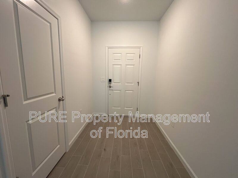 Townhouse for rent at 3484 SE 37th Court, Ocala, FL 34480