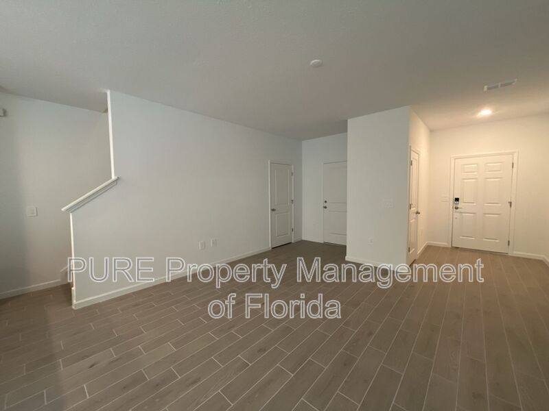Townhouse for rent at 3484 SE 37th Court, Ocala, FL 34480