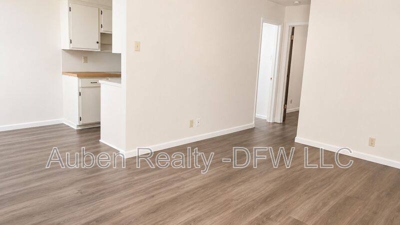 House for rent at 1910 N Alexander St, Sherman, TX 75092