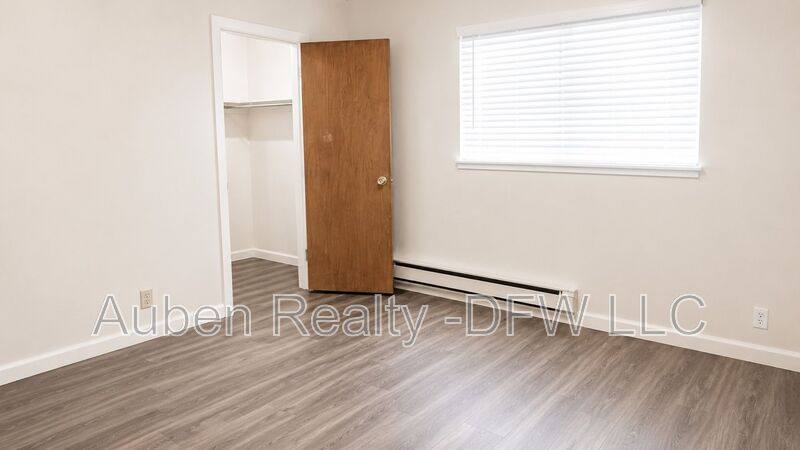 House for rent at 1910 N Alexander St, Sherman, TX 75092
