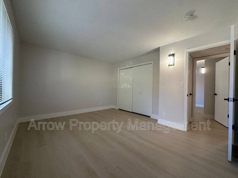 Apartment for rent at 3331 Holdrege St #10, Lincoln, NE 68503