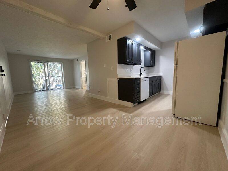 Apartment for rent at 3331 Holdrege St #10, Lincoln, NE 68503