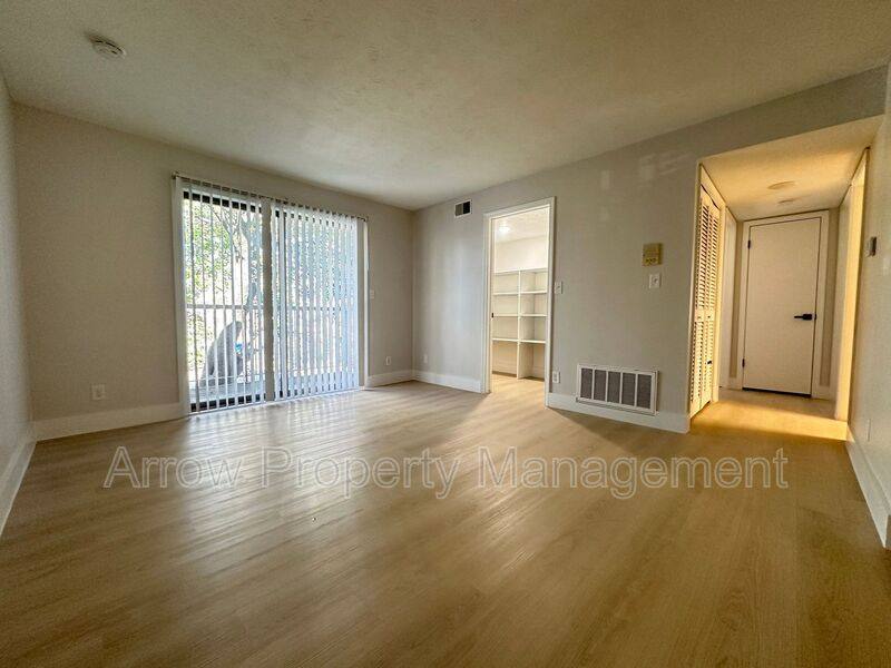 Apartment for rent at 3331 Holdrege St #10, Lincoln, NE 68503