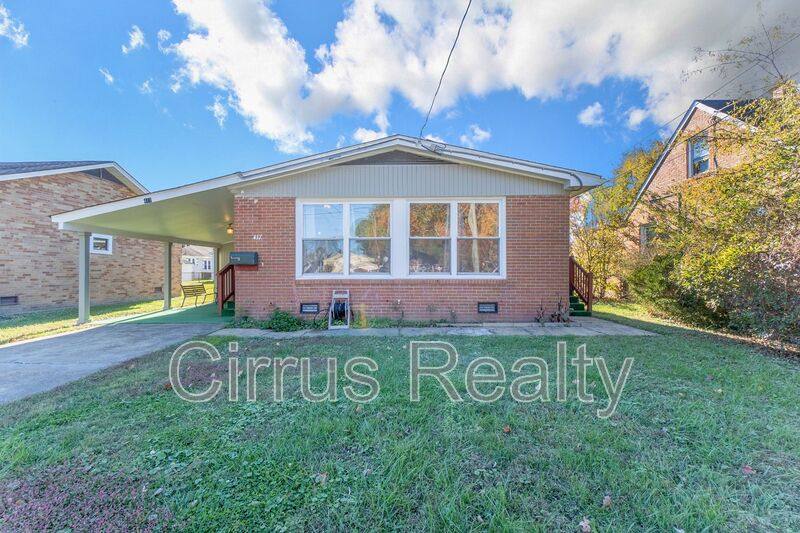 House for rent at 417 Greenbriar Ave, Hampton, VA 23661