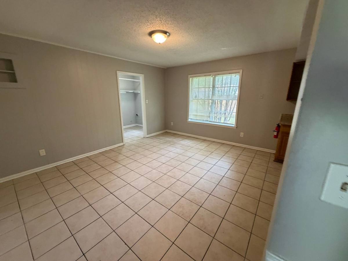 House for rent at 5071 Gray Dr, Horn Lake, MS 38637