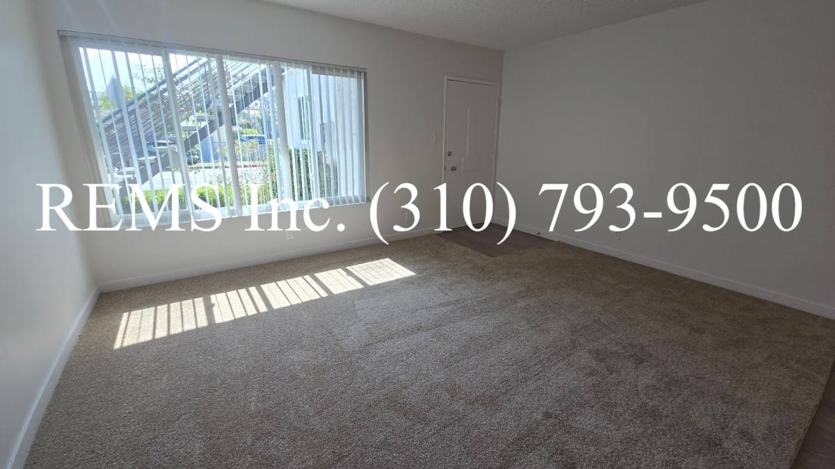 Apartment for rent at 4954 W 119th St, Hawthorne, CA 90250