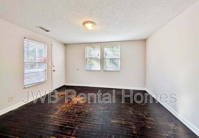 Apartment for rent at 1610 Minerva Ave, Jacksonville, FL 32207