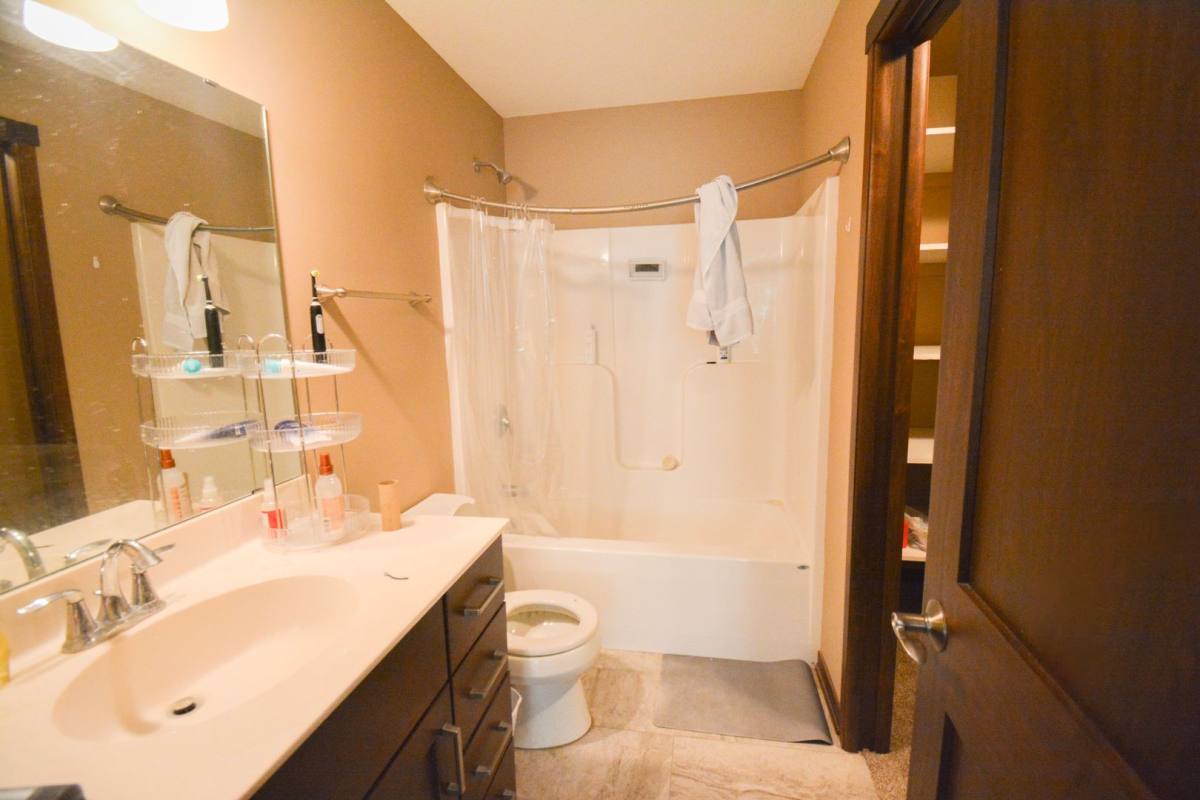 House for rent at 6703 Clarkia Dr NW, Rochester, MN 55901