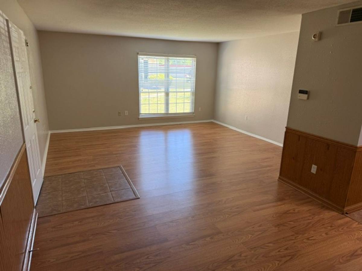Apartment for rent at 900 Mountain Creek Rd #S343, Chattanooga, TN 37405