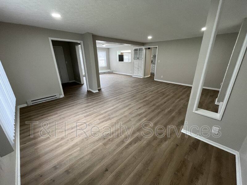 House for rent at 3180 Blue Bluff Rd, Martinsville, IN 46151