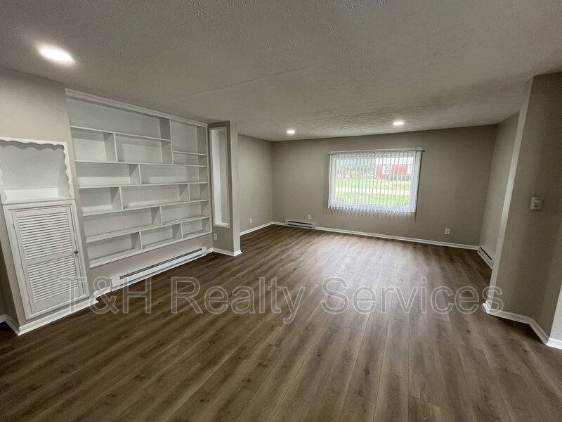 House for rent at 3180 Blue Bluff Rd, Martinsville, IN 46151
