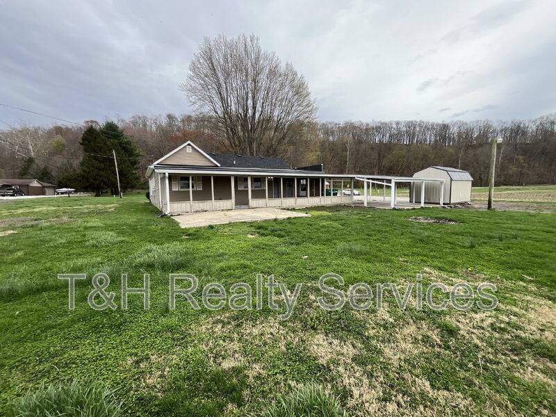 House for rent at 3180 Blue Bluff Rd, Martinsville, IN 46151