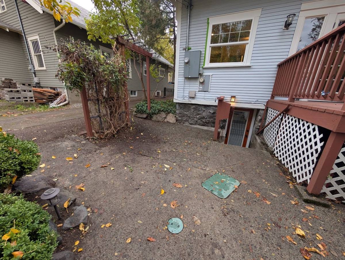 Apartment for rent at 319 7th Ave, Lewiston, ID 83501