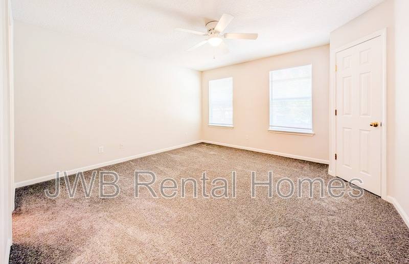 Townhouse for rent at 4706 Playpen Dr, Jacksonville, FL 32210