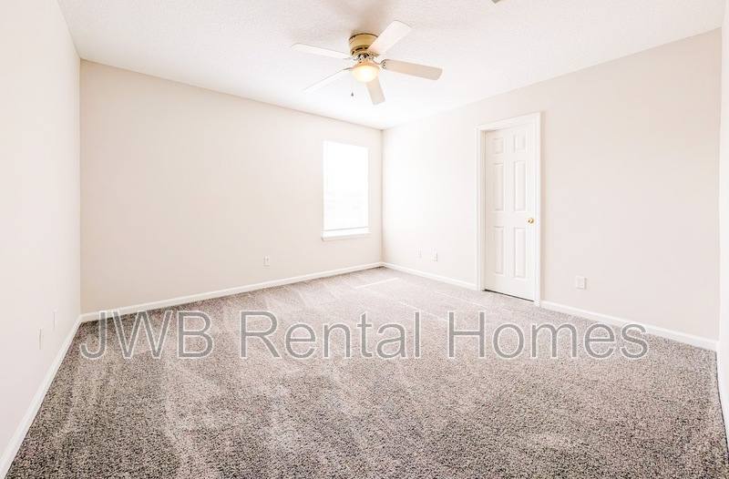 Townhouse for rent at 4706 Playpen Dr, Jacksonville, FL 32210
