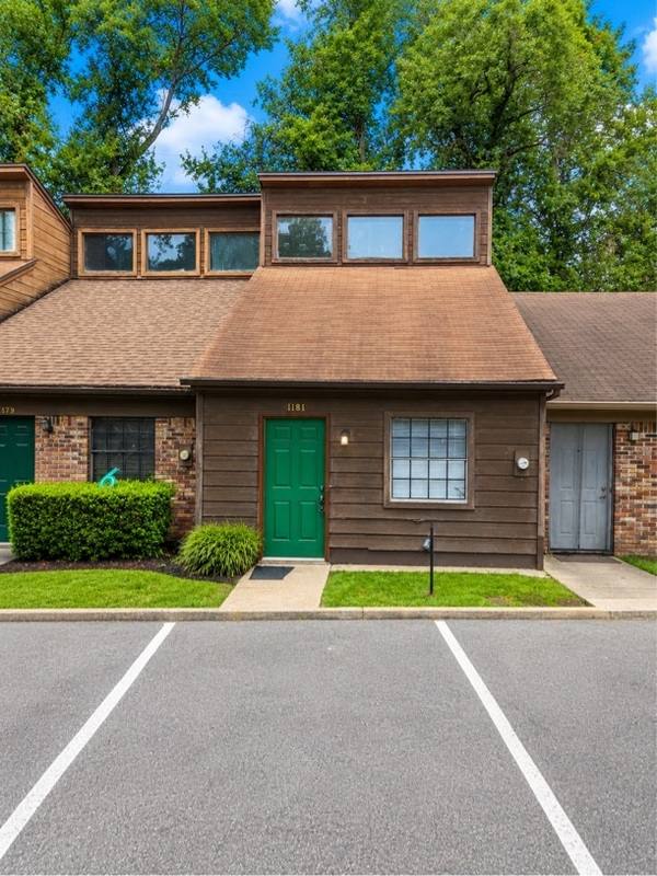 Townhouse for rent at 1181 Ocala Rd, Tallahassee, FL 32304