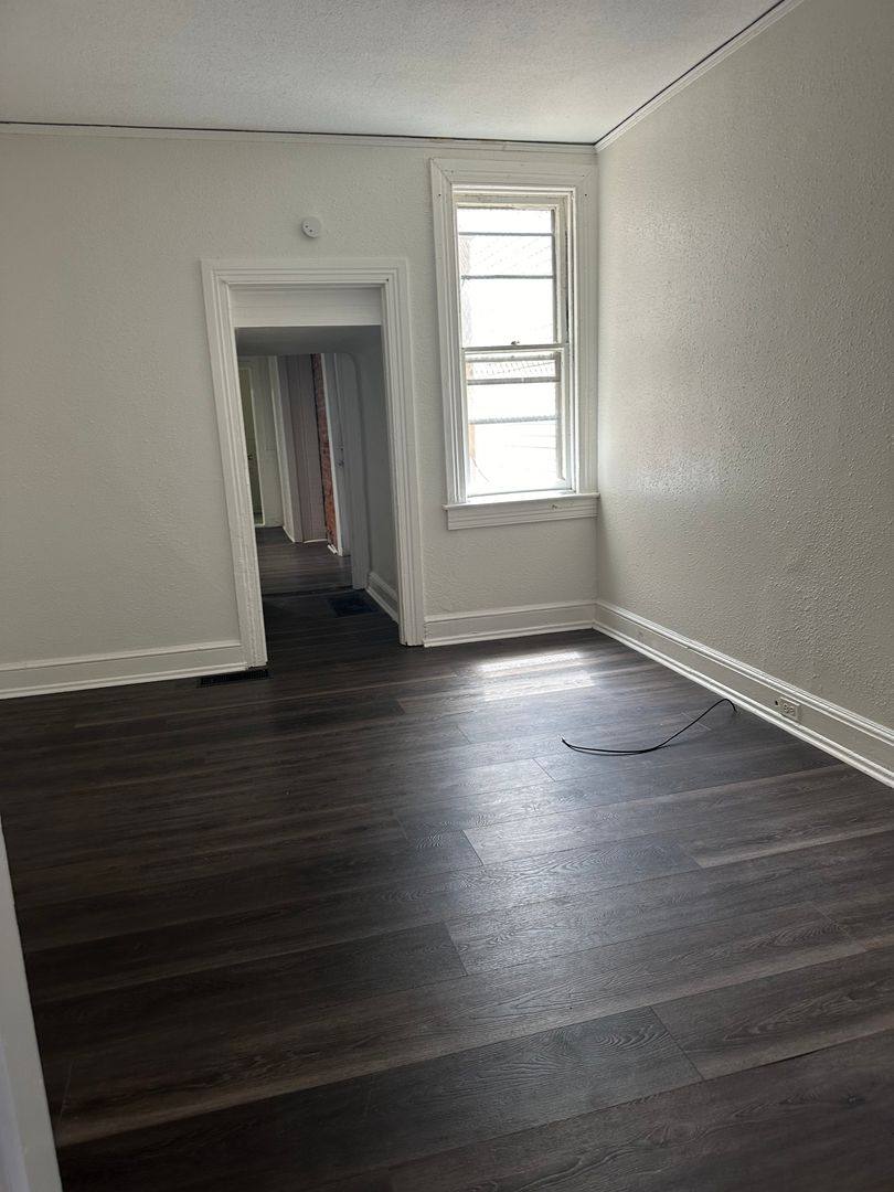 Apartment for rent at 326 E King St, York, PA 17403