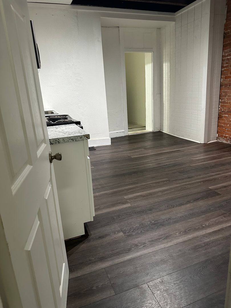 Apartment for rent at 326 E King St, York, PA 17403