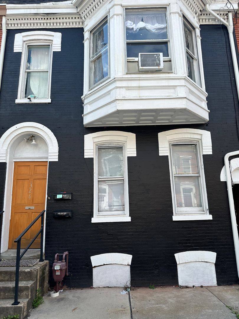 Apartment for rent at 326 E King St, York, PA 17403