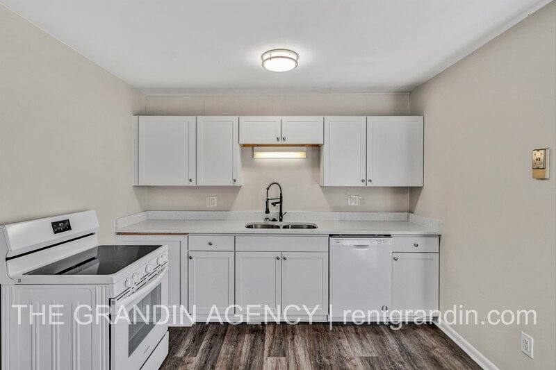 House for rent at 2153 Mulberry St, Salem, VA 24153
