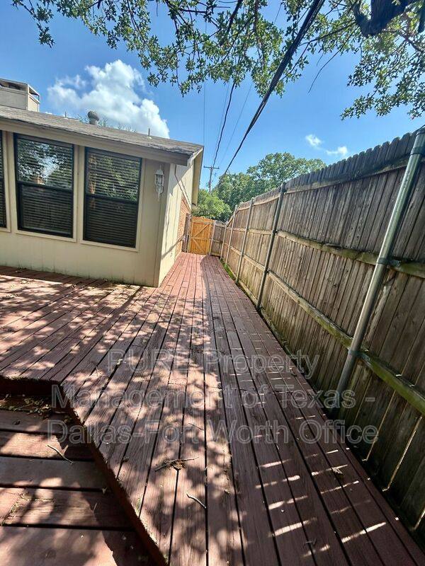 House for rent at 4707 Burning Springs Dr, Arlington, TX 76017