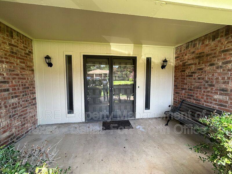 House for rent at 4707 Burning Springs Dr, Arlington, TX 76017