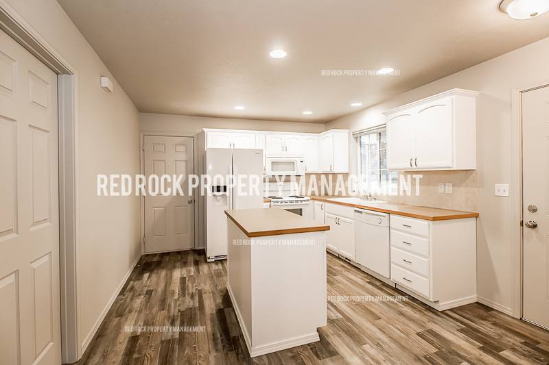 Townhouse for rent at 1603 Drummond St, Greenacres, WA 99016