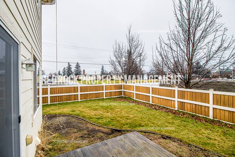 Townhouse for rent at 1603 Drummond St, Greenacres, WA 99016