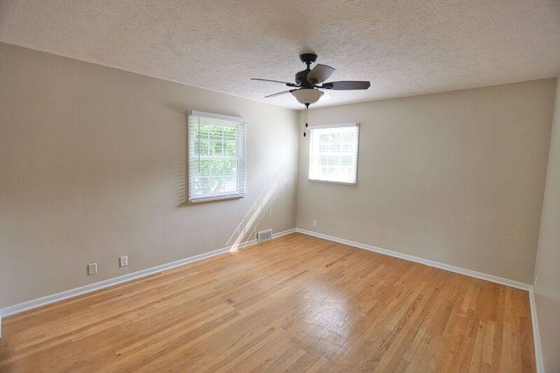 House for rent at 1010 N Hampton Dr NE, Grand Rapids, MI 49505