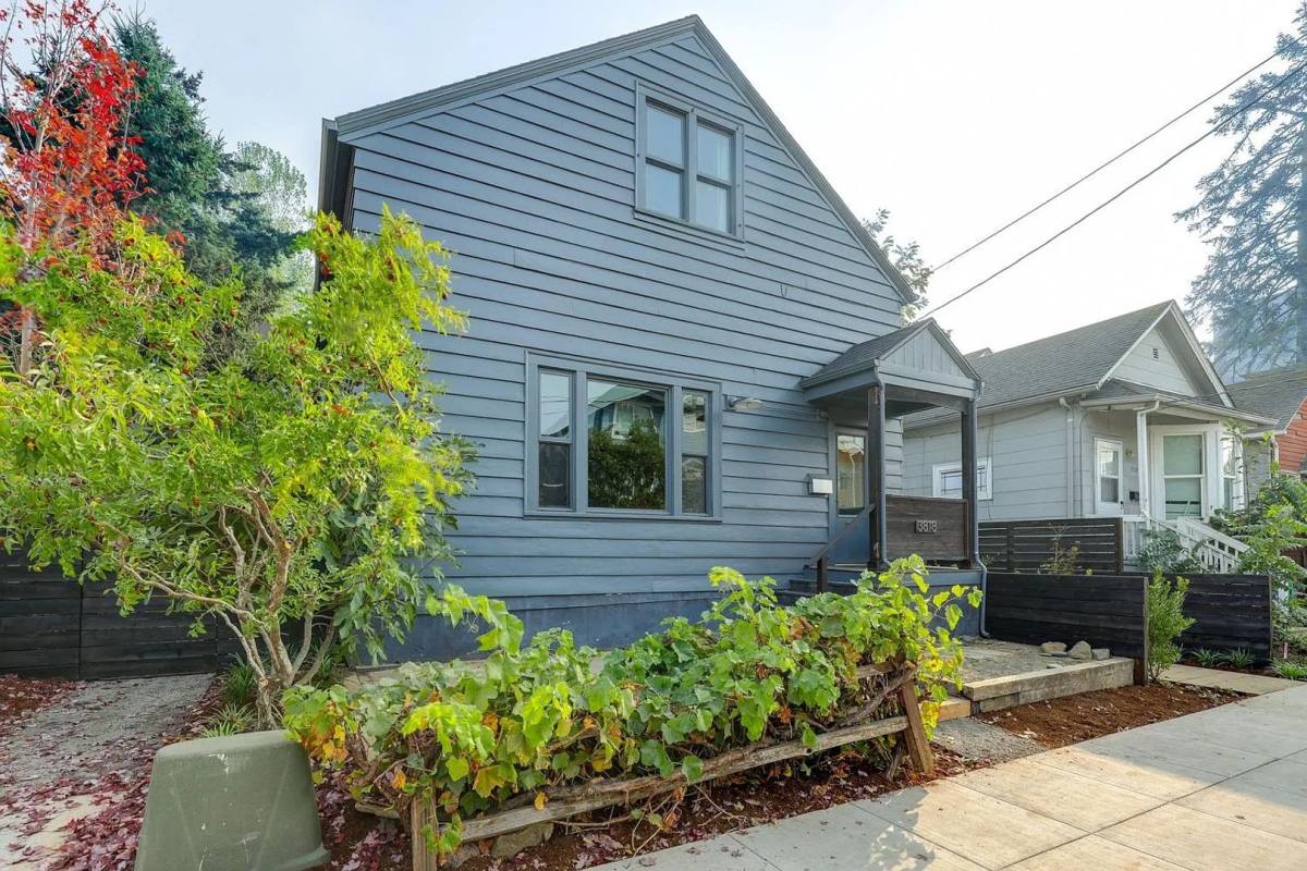 Apartment for rent at 3818 N Vancouver Ave, Portland, OR 97227