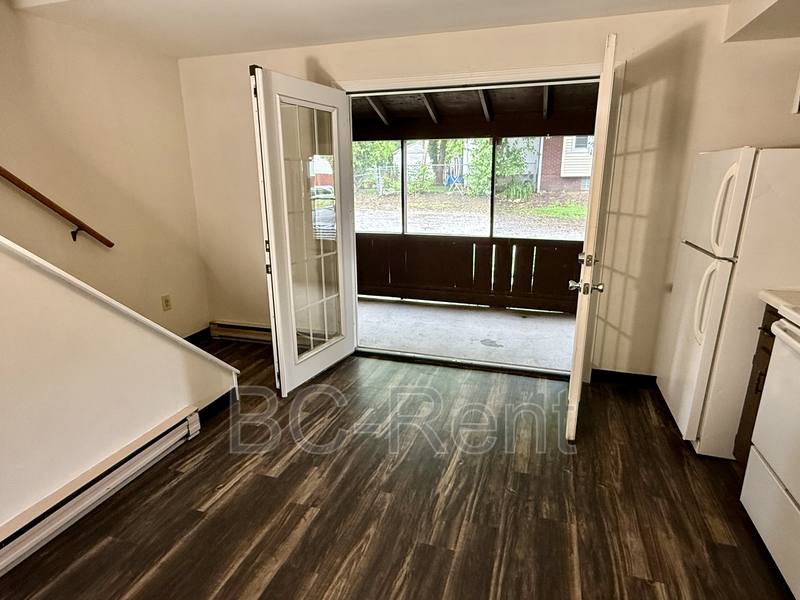 Townhouse for rent at 230 W Madison St #3, Rochester, PA 15074