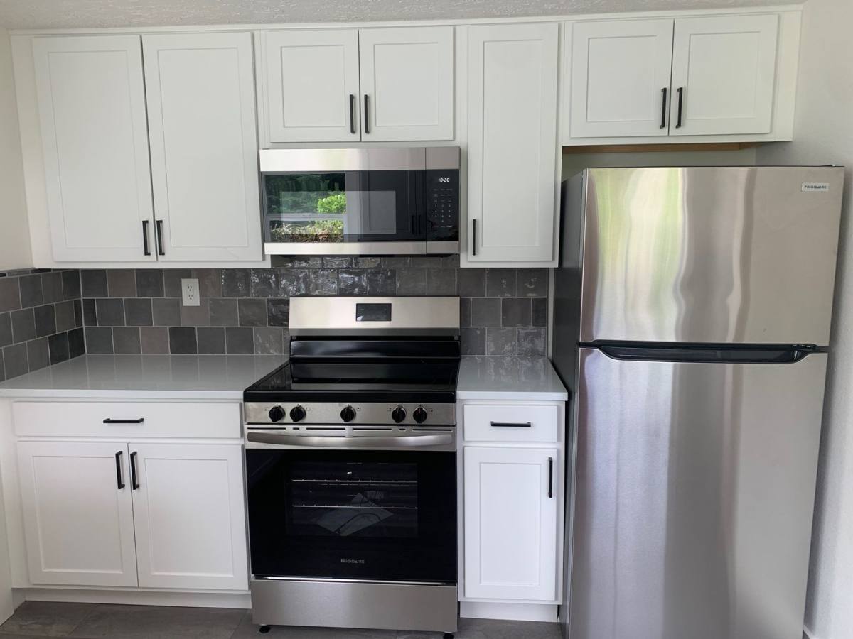 House for rent at 2510 SE Chestnut St, Portland, OR 97267