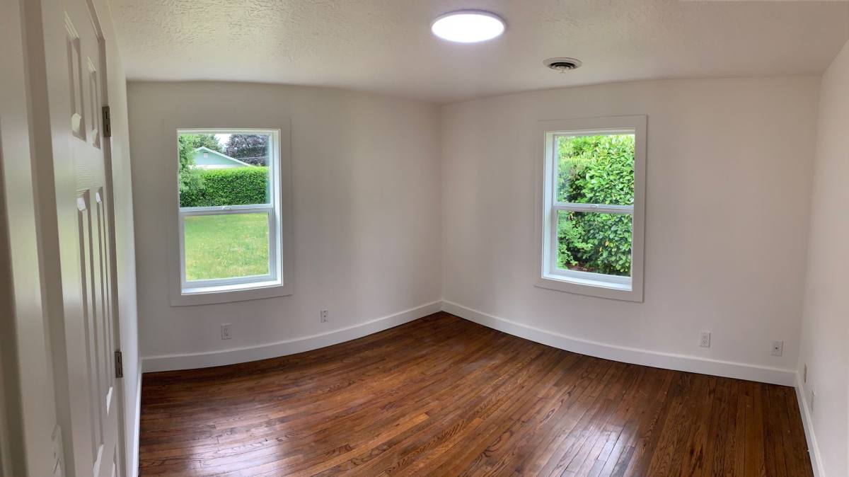 House for rent at 2510 SE Chestnut St, Portland, OR 97267