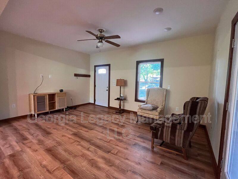 House for rent at 724 Brockton Rd, Jefferson, GA 30549