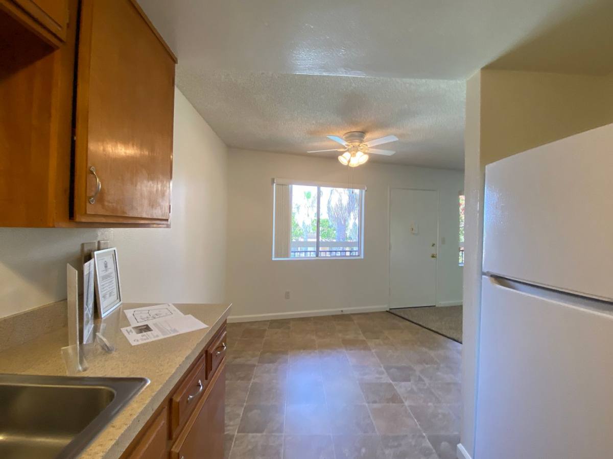 Apartment for rent at 1025 Meadowlake Dr, Vista, CA 92084